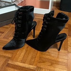 Forever 21 Black Satin open back shoe size 8